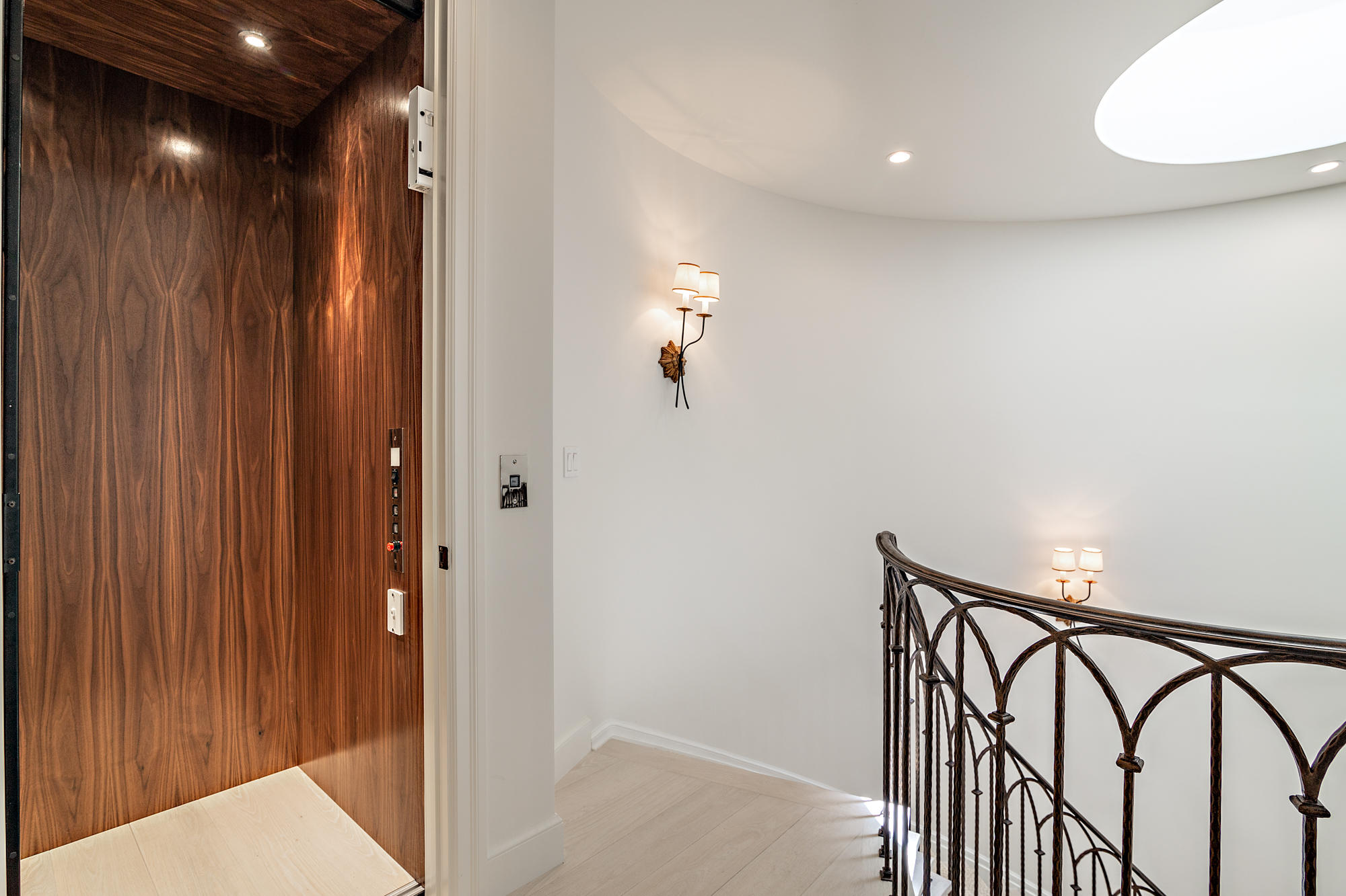 ROYAL PARK - Residential