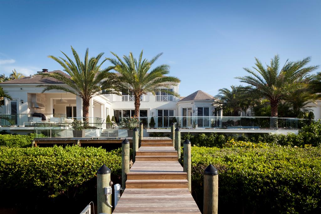 ADMIRALS COVE - Residential