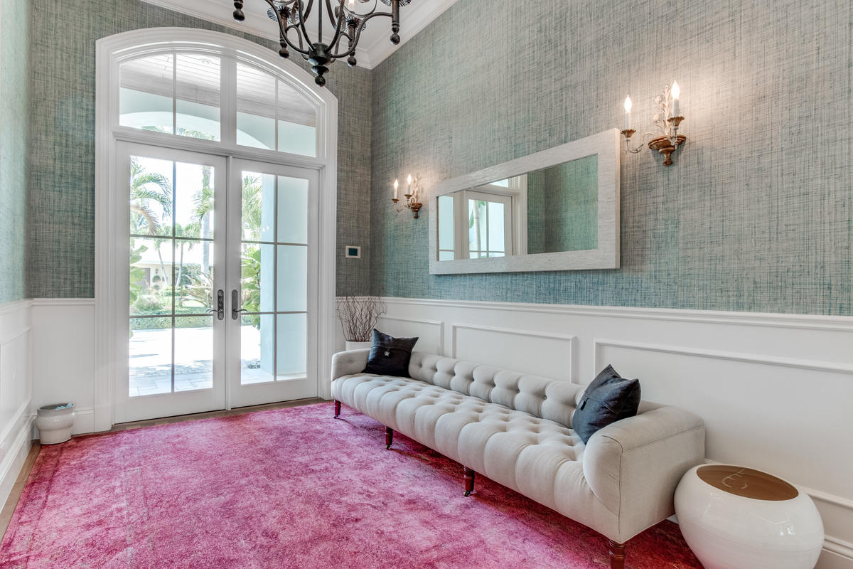 ROYAL PALM YACHT & COUNTRY CLUB - Residential
