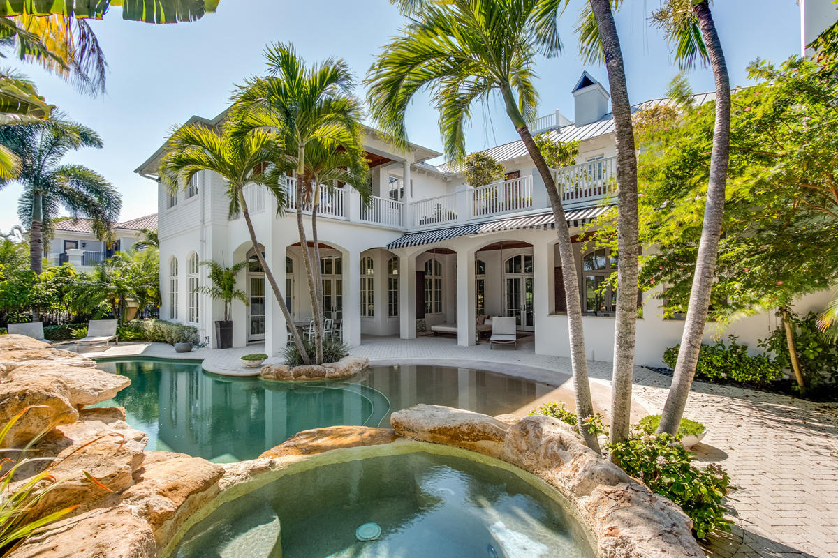 ROYAL PALM YACHT & COUNTRY CLUB - Residential
