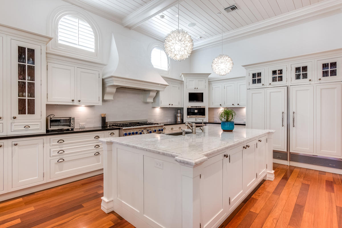 ROYAL PALM YACHT & COUNTRY CLUB - Residential
