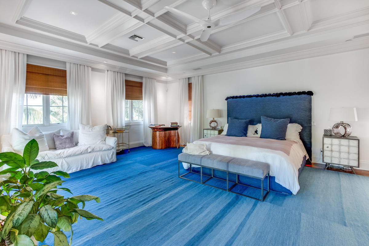 ROYAL PALM YACHT & COUNTRY CLUB - Residential