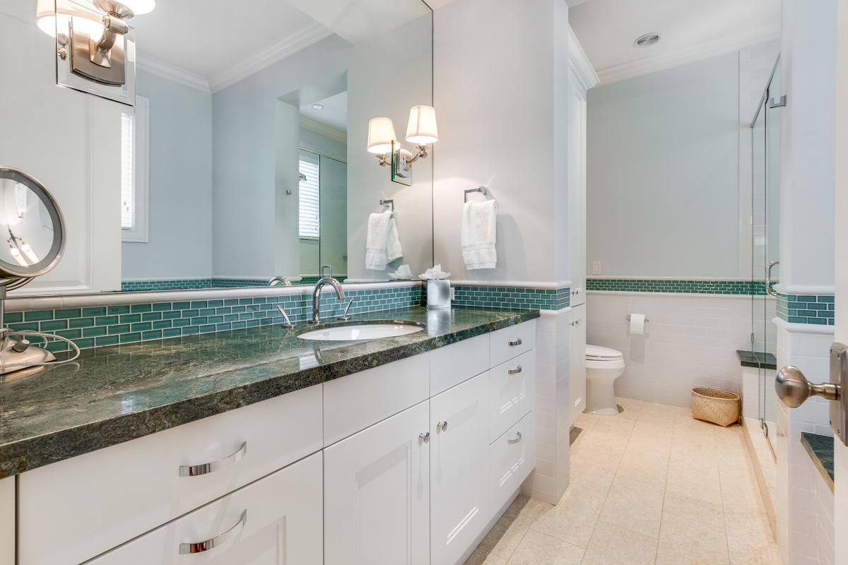 ROYAL PALM YACHT & COUNTRY CLUB - Residential