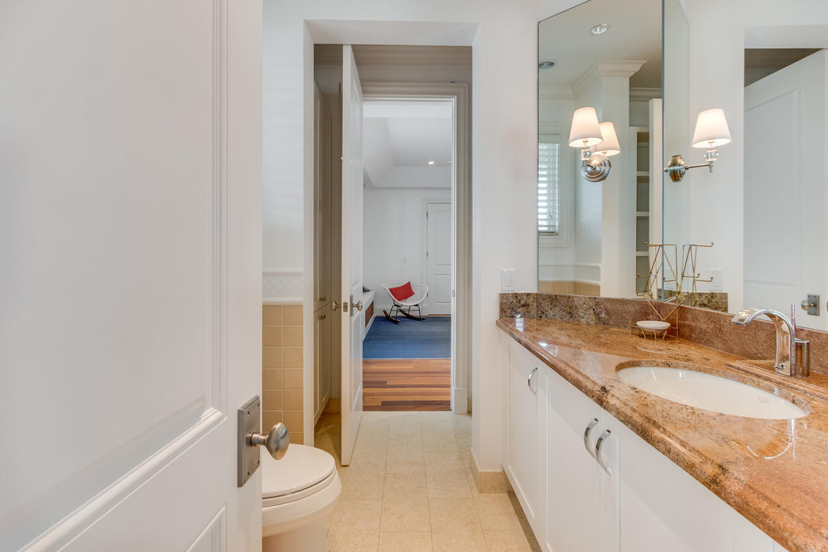 ROYAL PALM YACHT & COUNTRY CLUB - Residential