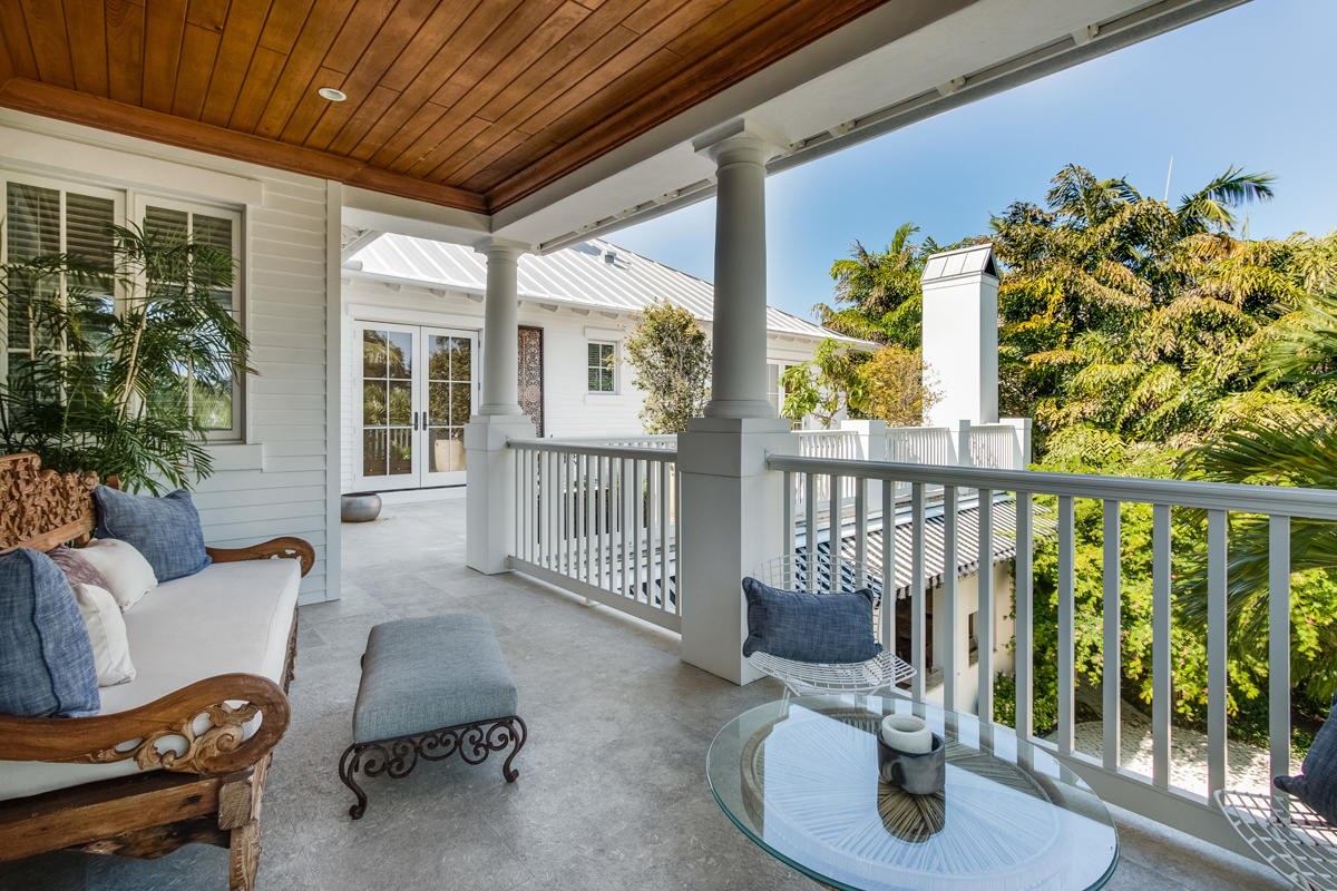 ROYAL PALM YACHT & COUNTRY CLUB - Residential