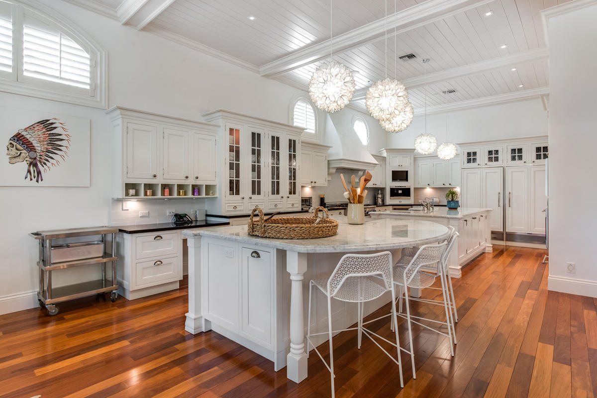ROYAL PALM YACHT & COUNTRY CLUB - Residential