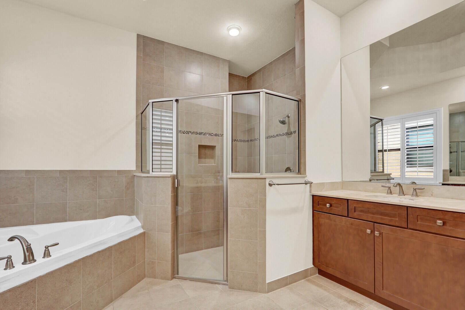 SAVANNA OAKS - Residential