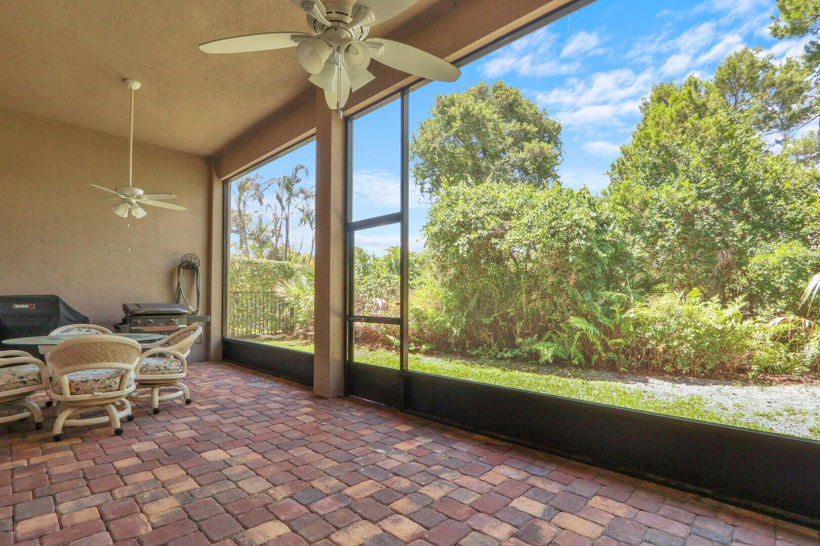 SAVANNA OAKS - Residential