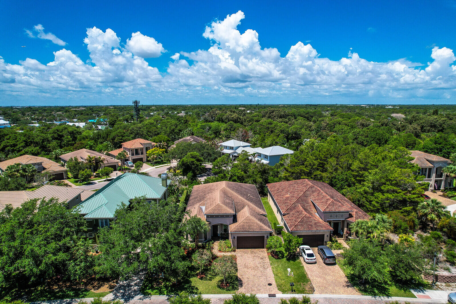SAVANNA OAKS - Residential