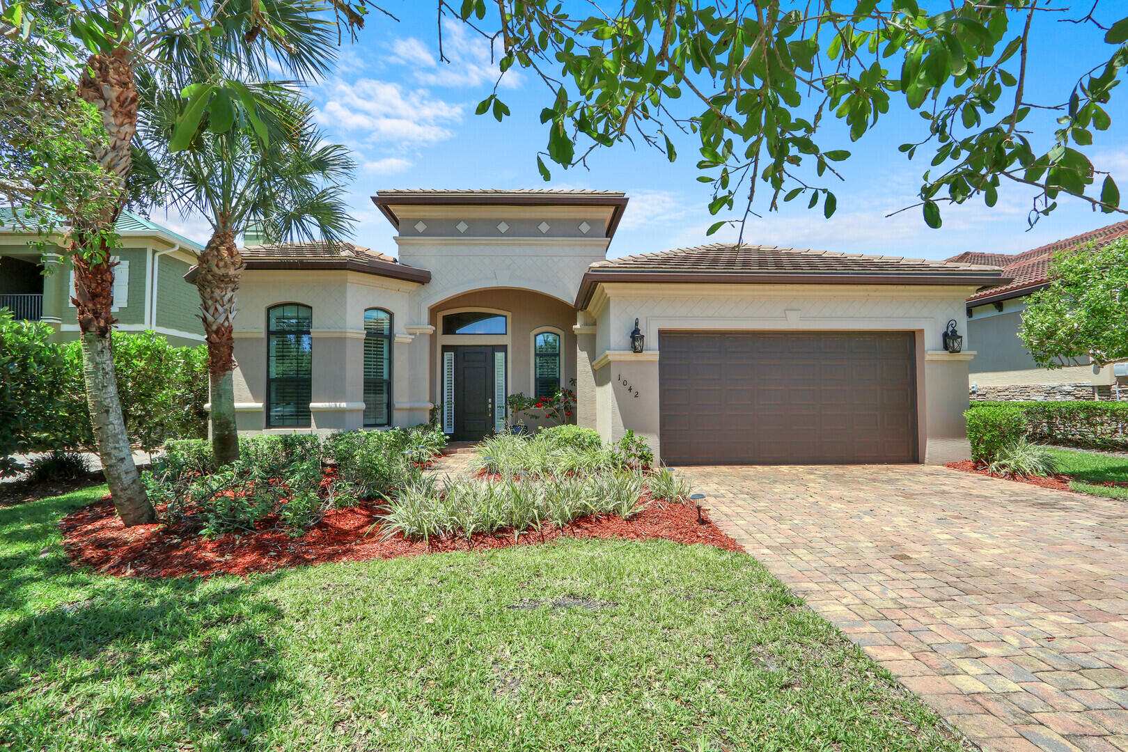 SAVANNA OAKS - Residential