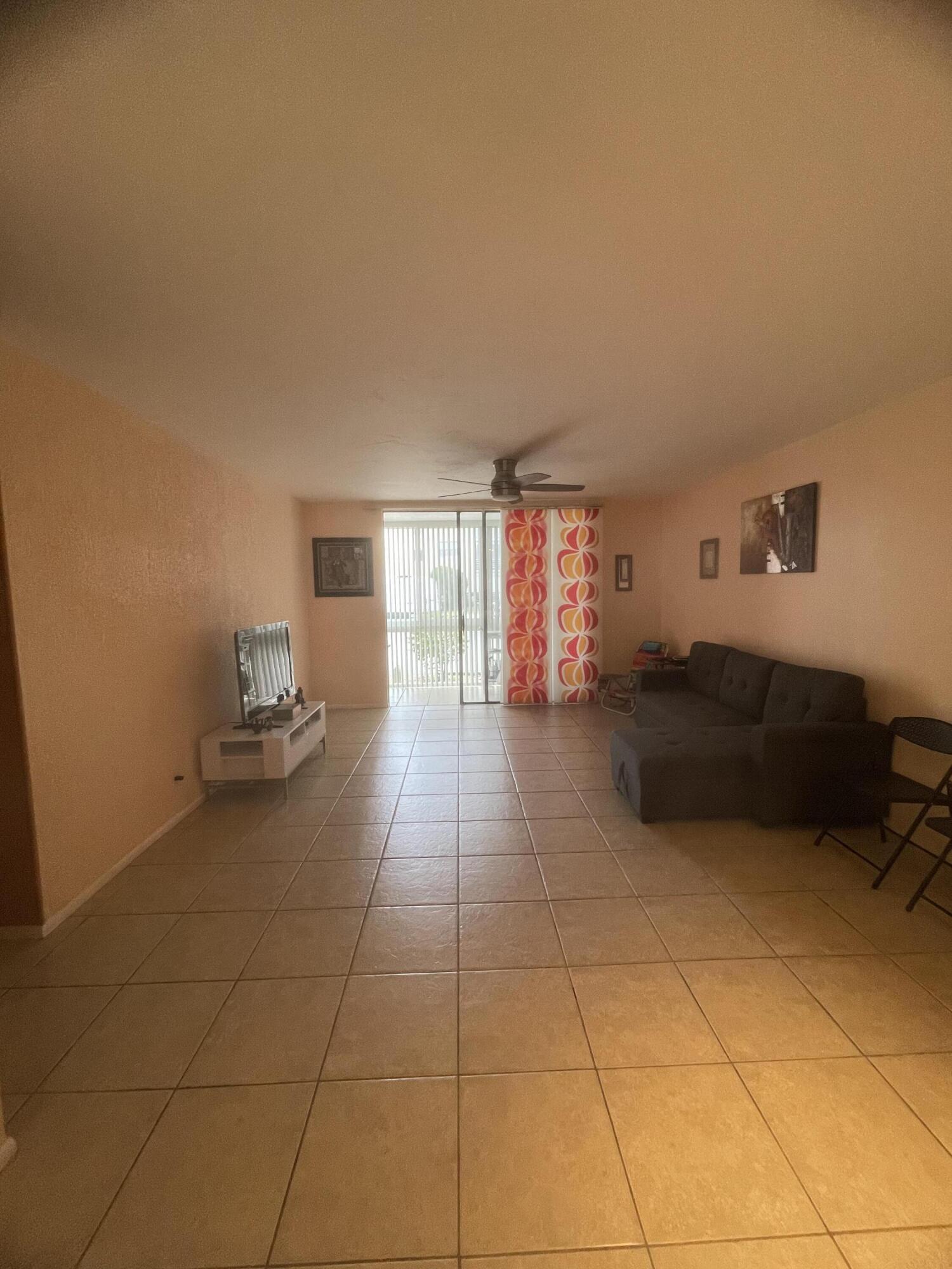 SOMERSET NO 1 CONDO - Residential