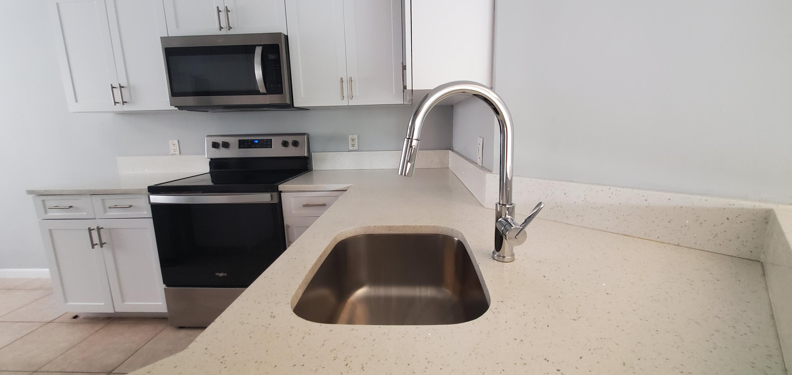 EDGEWATER CONDO - Residential Lease