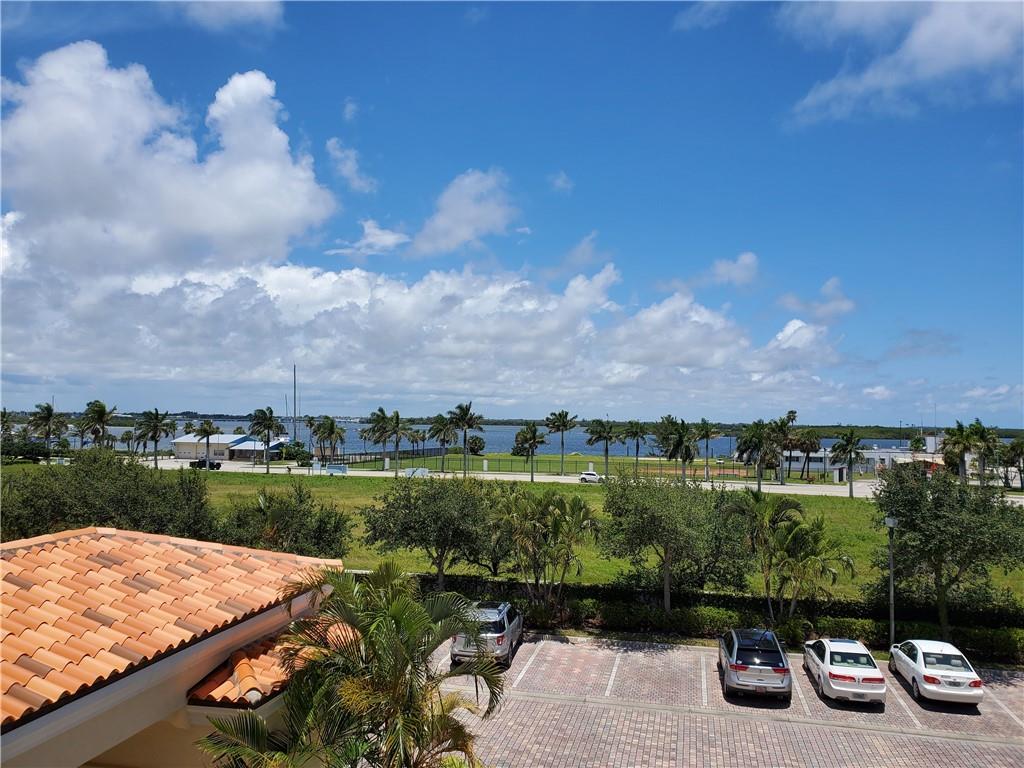 HARBOUR ISLE - Residential