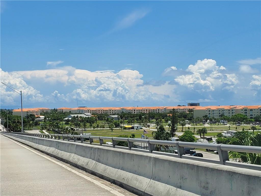 HARBOUR ISLE - Residential
