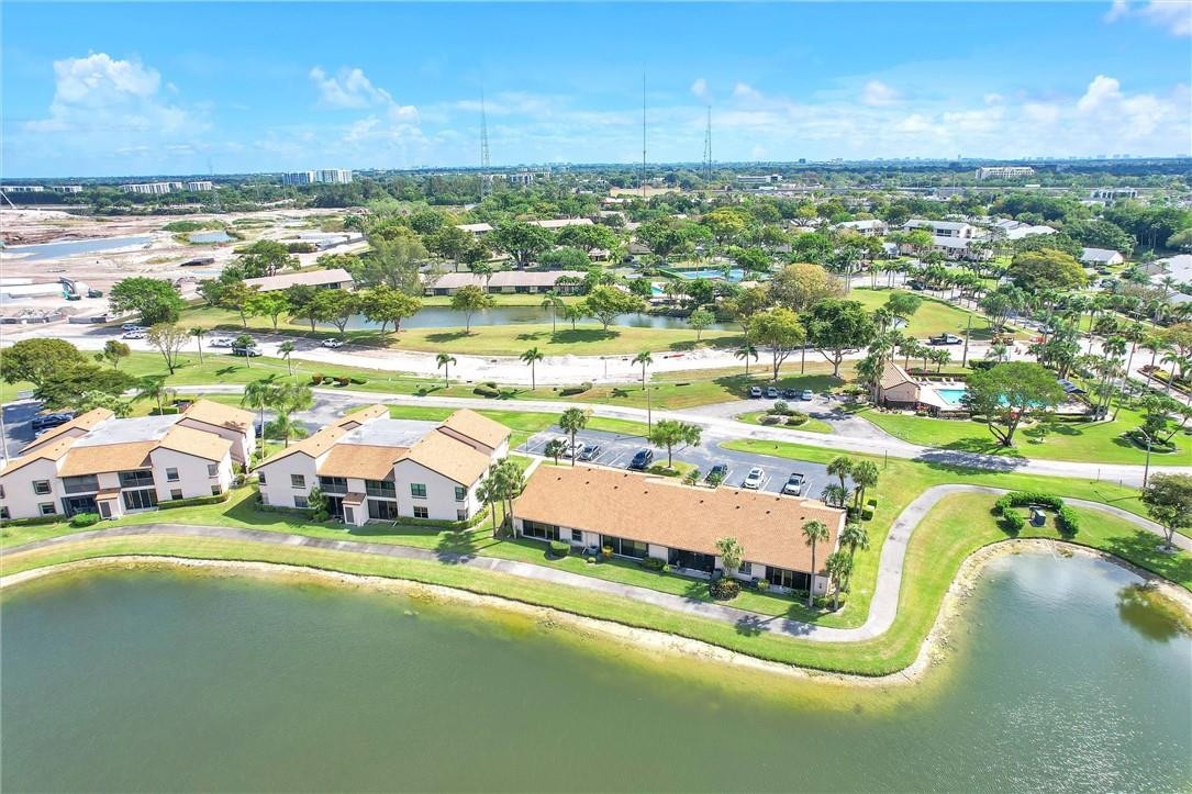 BOCA GLADES - Residential