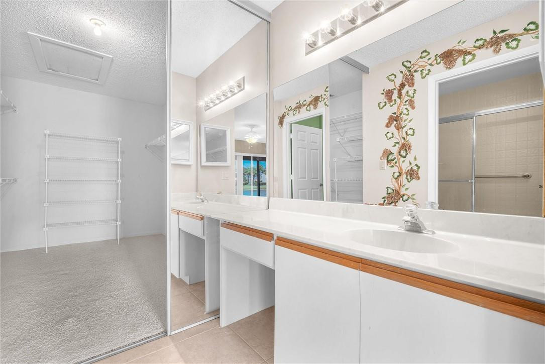 BOCA GLADES - Residential