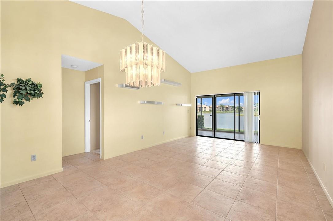 BOCA GLADES - Residential