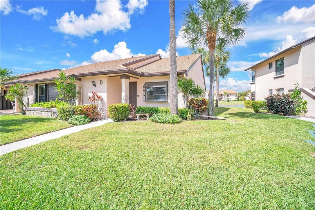 BOCA GLADES - Residential