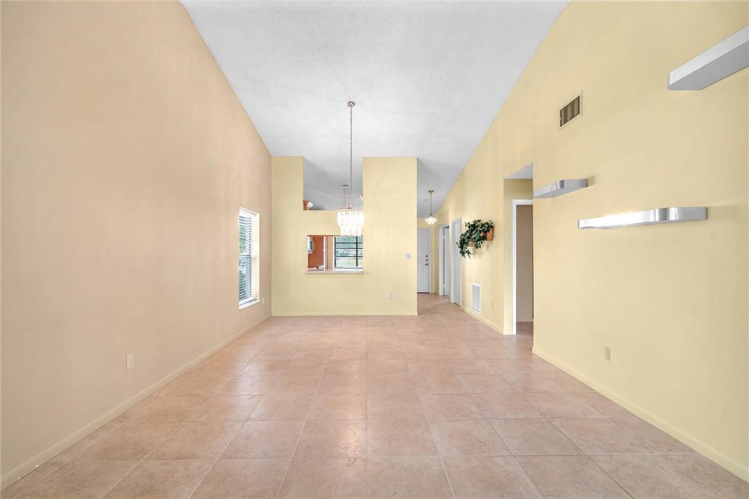BOCA GLADES - Residential