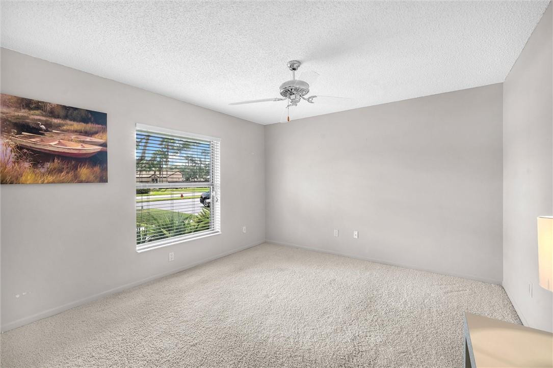 BOCA GLADES - Residential
