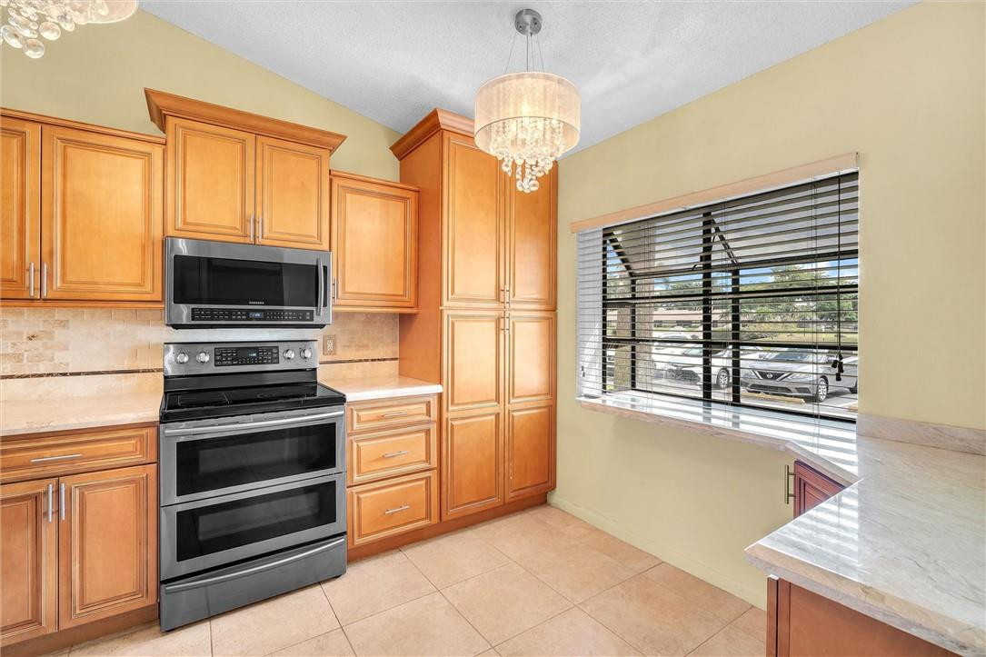BOCA GLADES - Residential