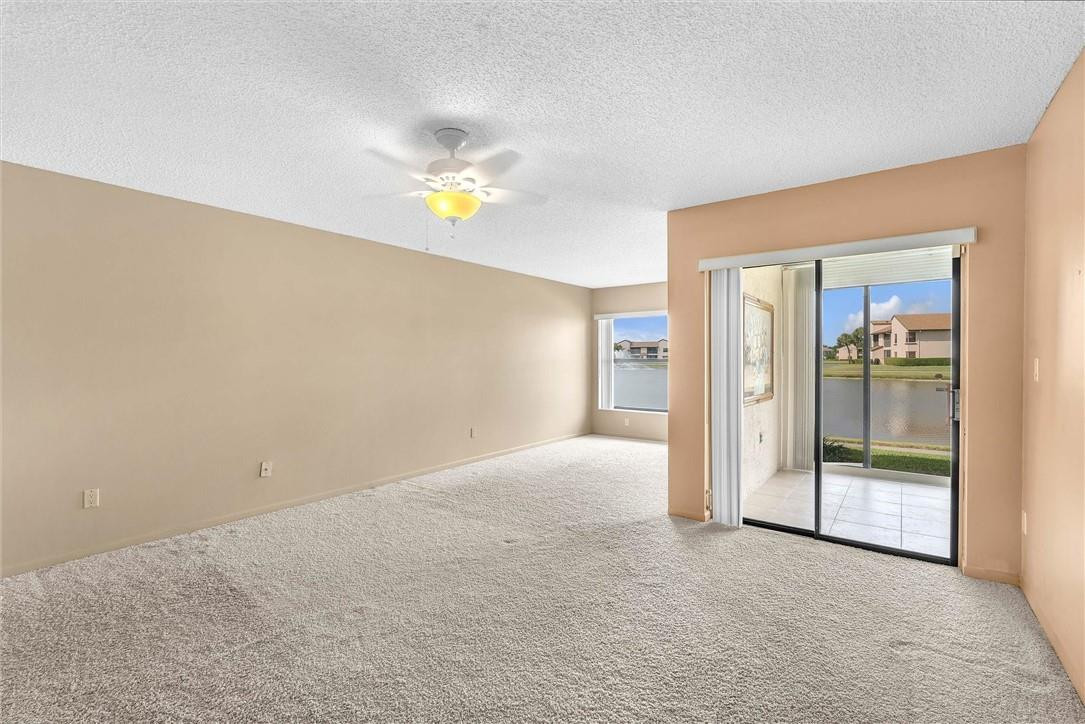 BOCA GLADES - Residential
