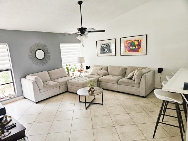 BONAVENTURE LAKES ADD 2 - Residential Lease
