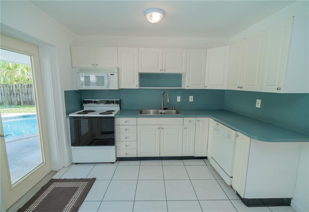 Royal Palm Acres Fifth Se - Residential