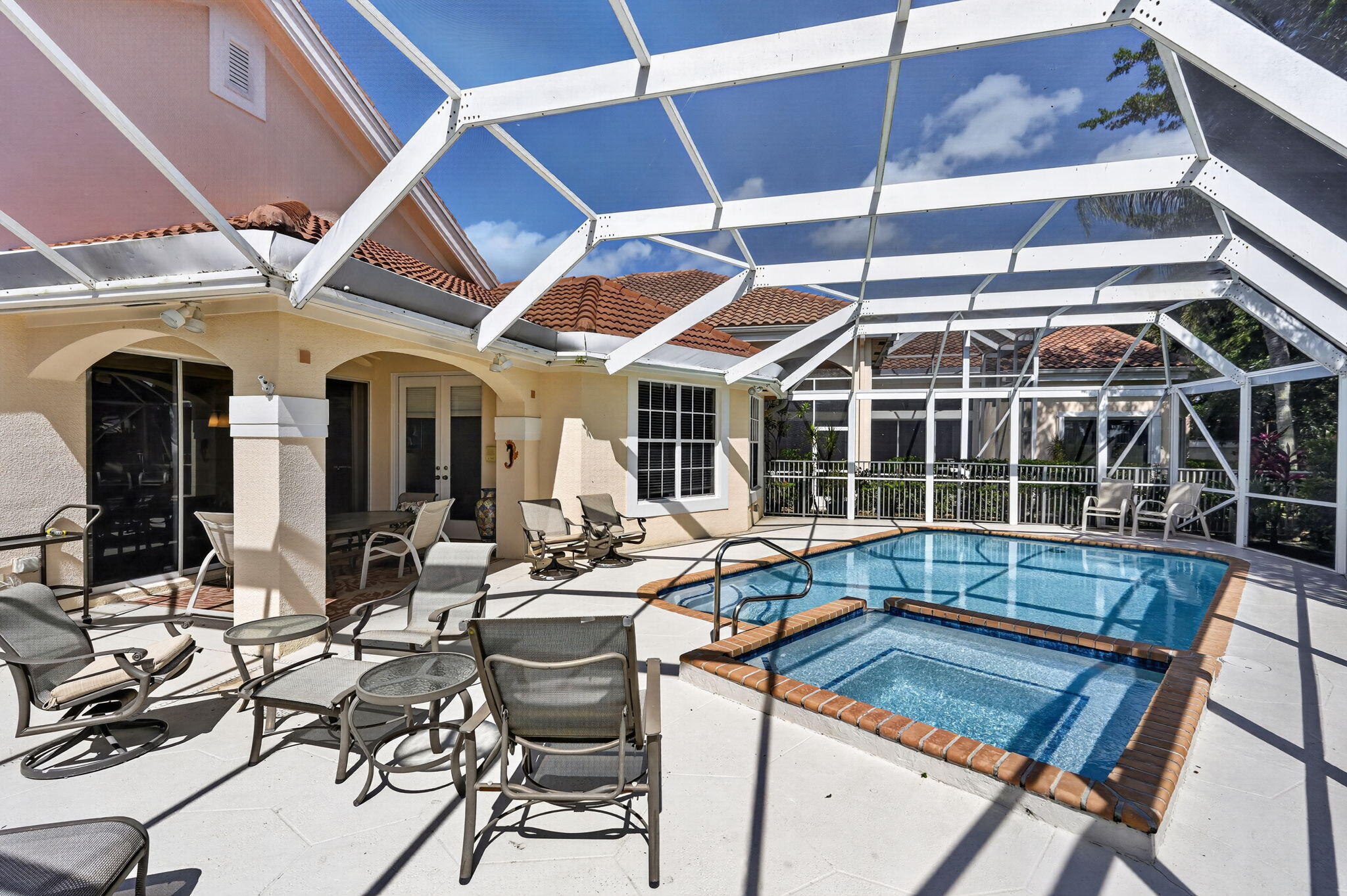 EAGLETON COVE - Residential