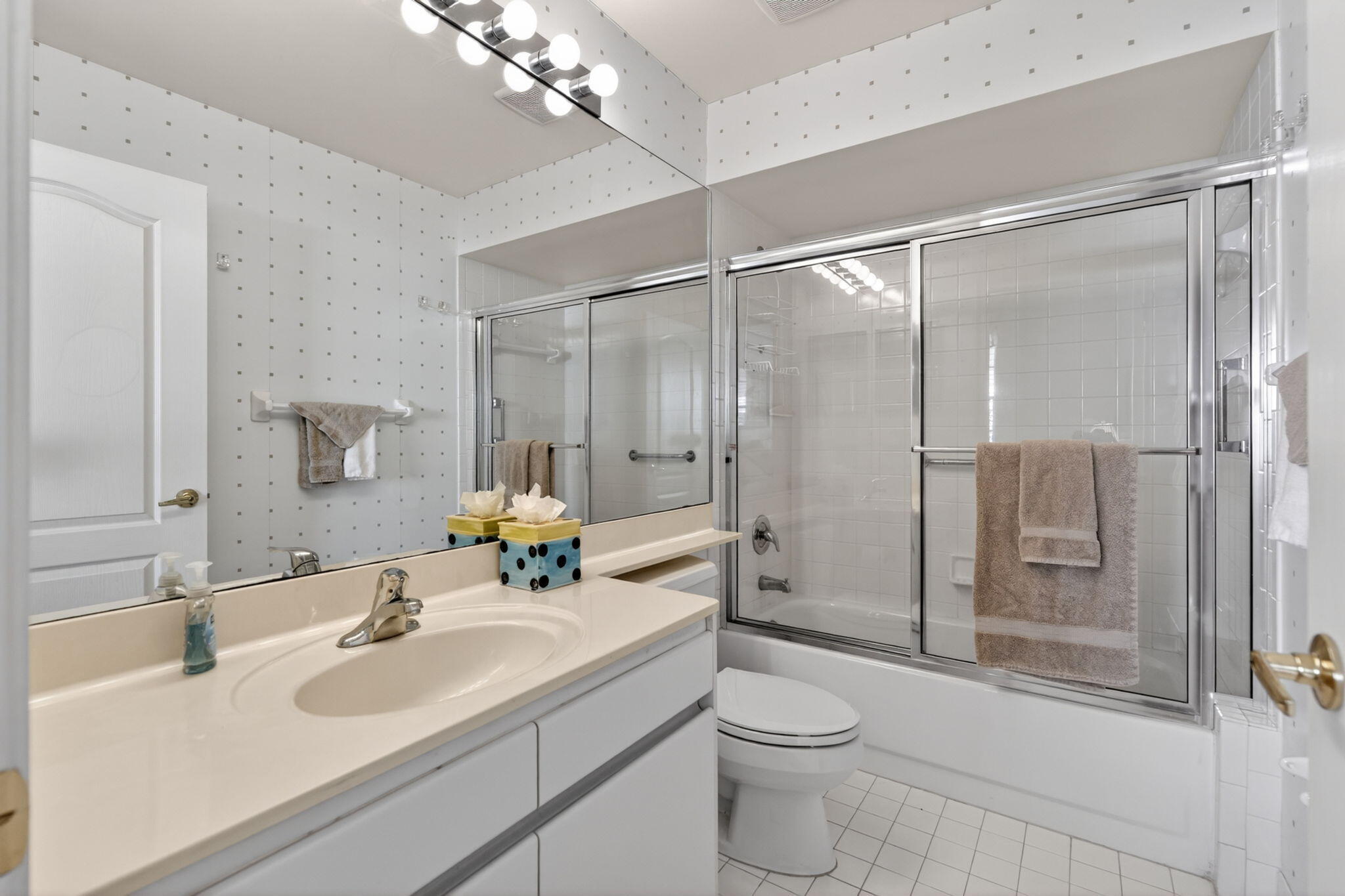 EAGLETON COVE - Residential