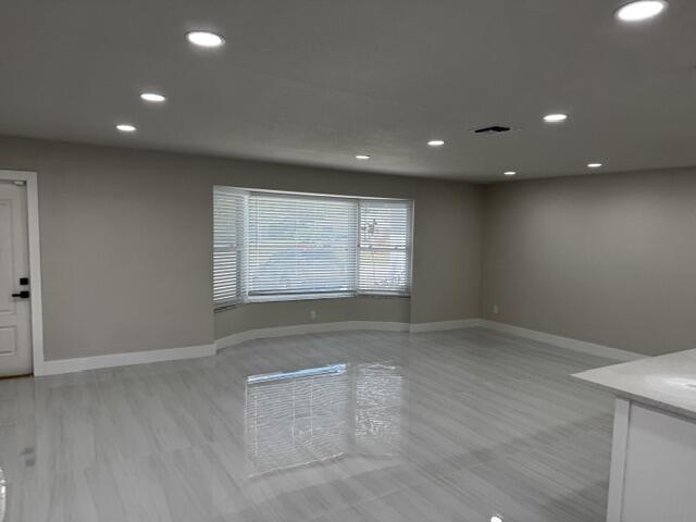 PALM BEACH SQUARE UNIT 6 - Residential