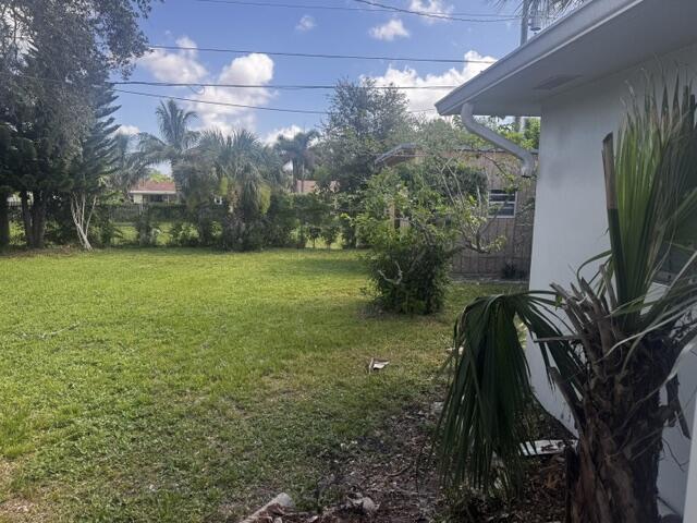 PALM BEACH SQUARE UNIT 6 - Residential