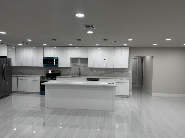 PALM BEACH SQUARE UNIT 6 - Residential