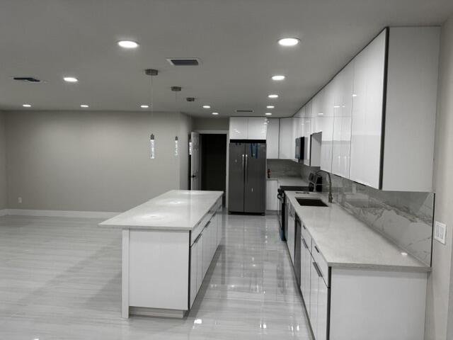 PALM BEACH SQUARE UNIT 6 - Residential