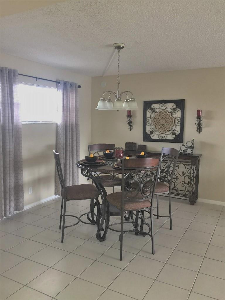 HOLLYBROOK GOLF AND TENNI - Residential