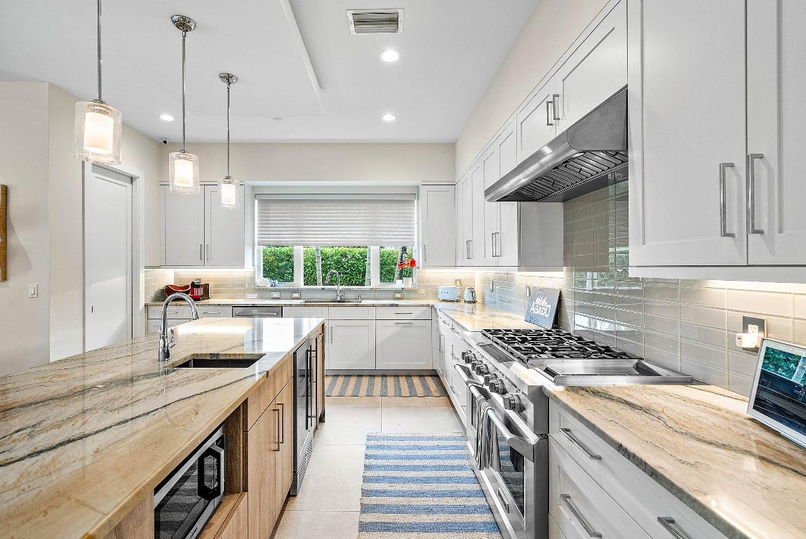 GULFSTREAM ESTATES 2 - Residential