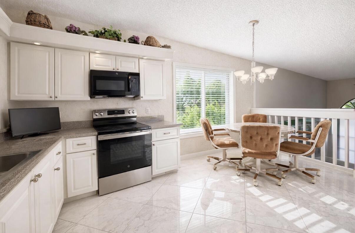 PALM CHASE CONDO - Residential