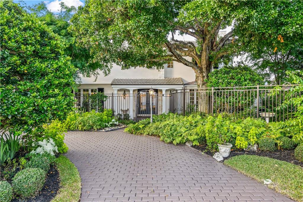 Coral Ridge Country Club - Residential