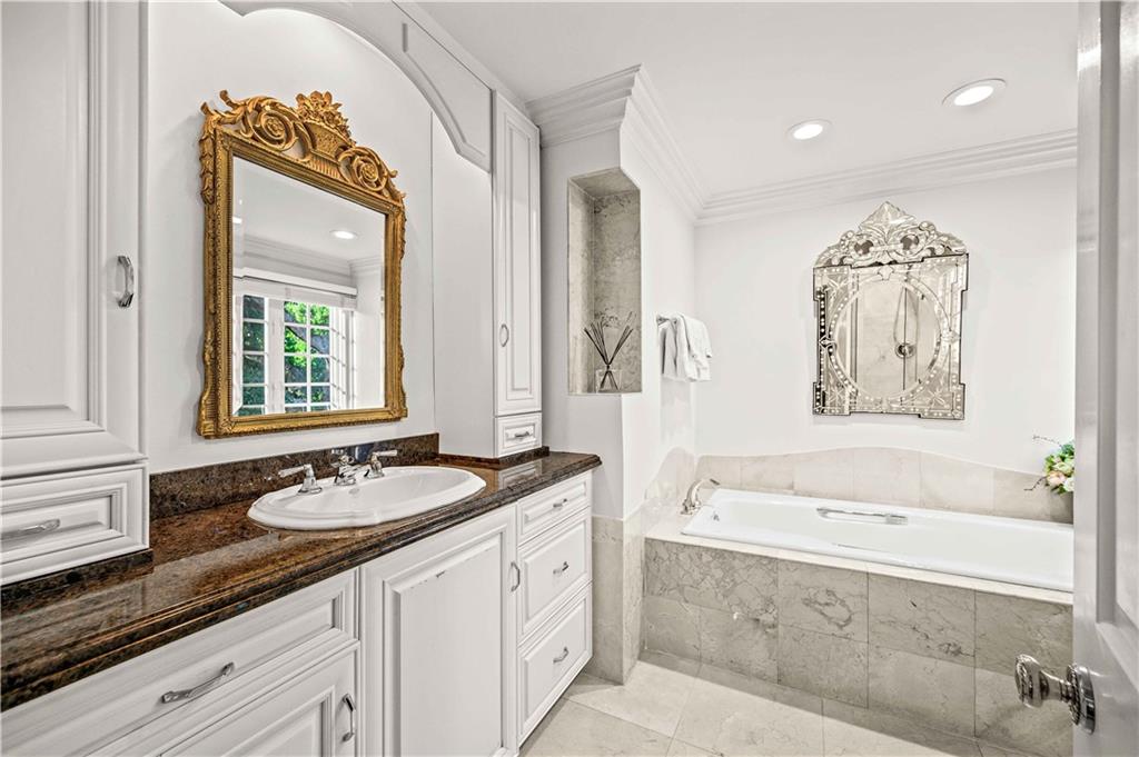 Coral Ridge Country Club - Residential