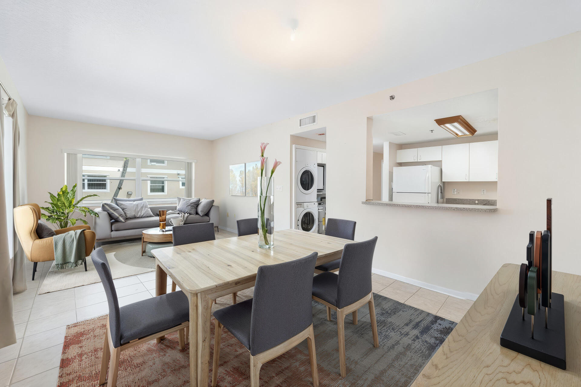 ROYAL RIVER CONDO - Residential