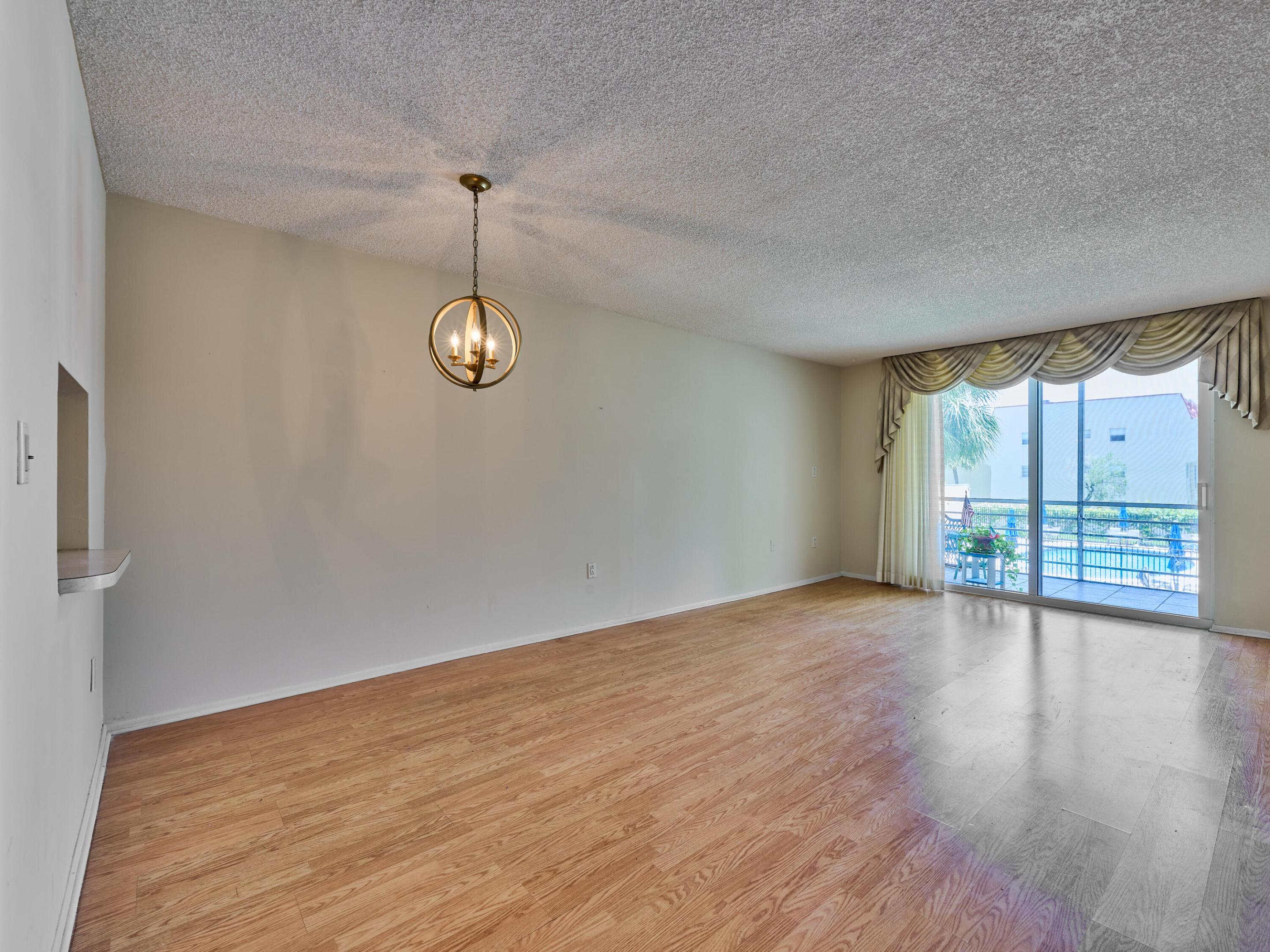 SUNRISE LAKES 22 CONDO - Residential