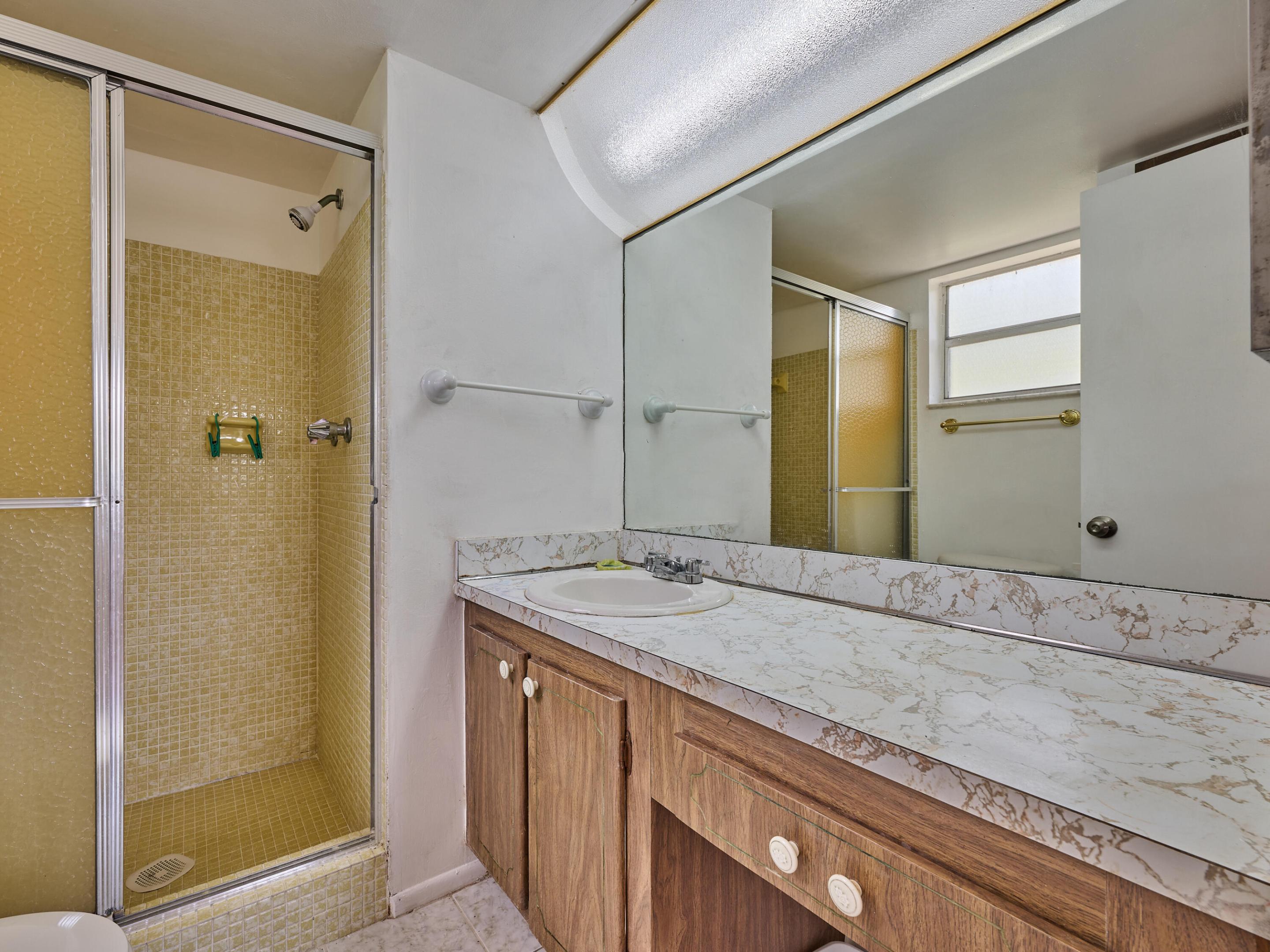 SUNRISE LAKES 22 CONDO - Residential