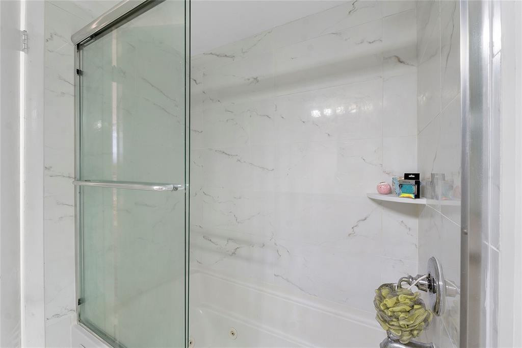 ROYAL MARINER CONDO - Residential Lease