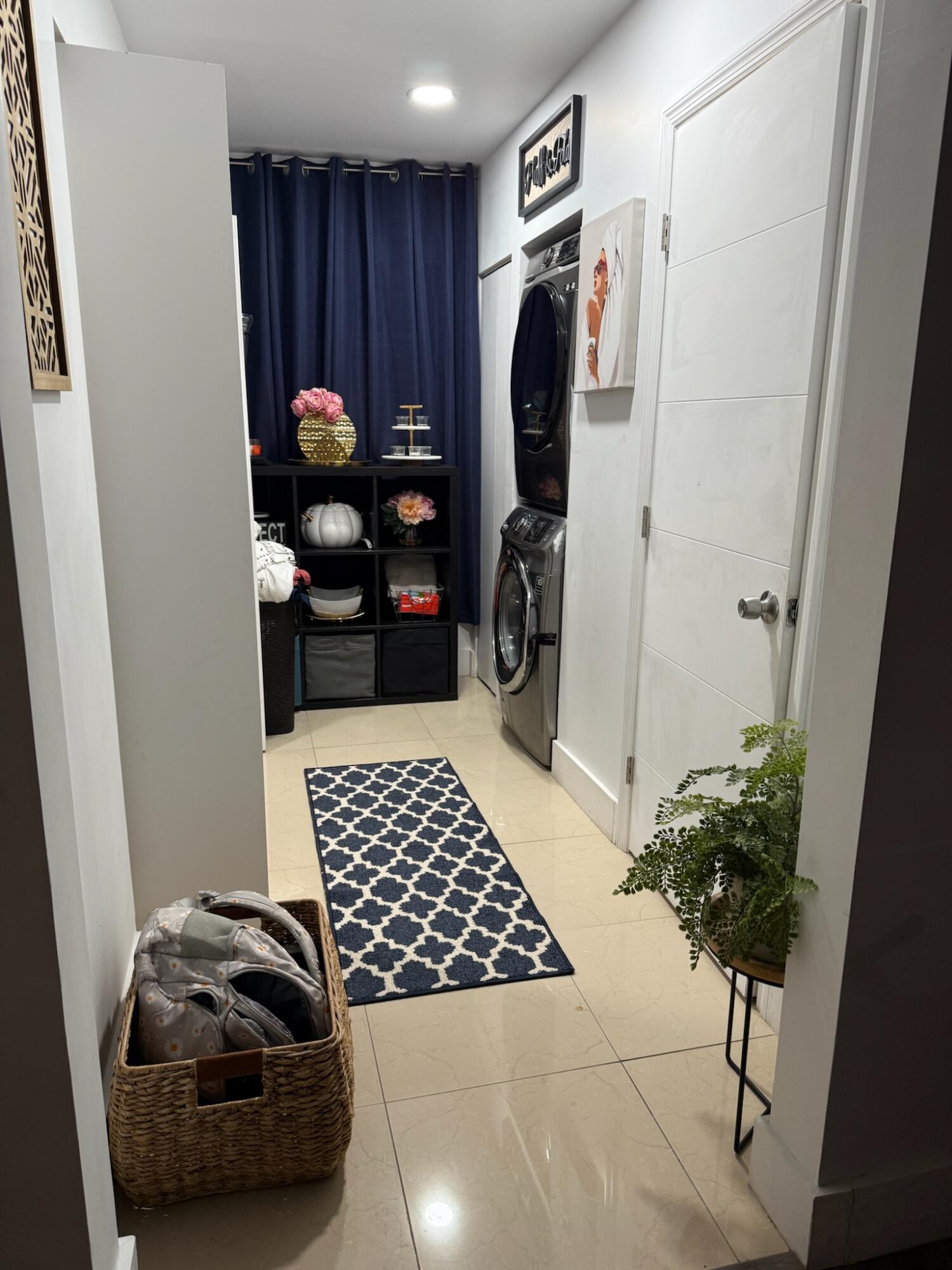 MIRAMAR SEC 11 - Residential