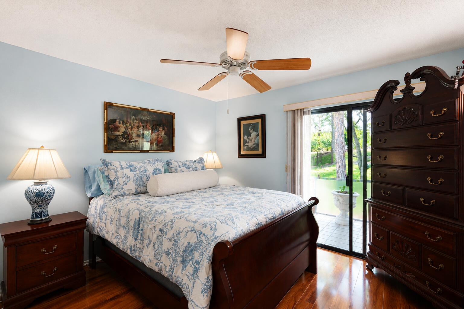 STRATHMORE GATE WEST UNIT 1 - Residential