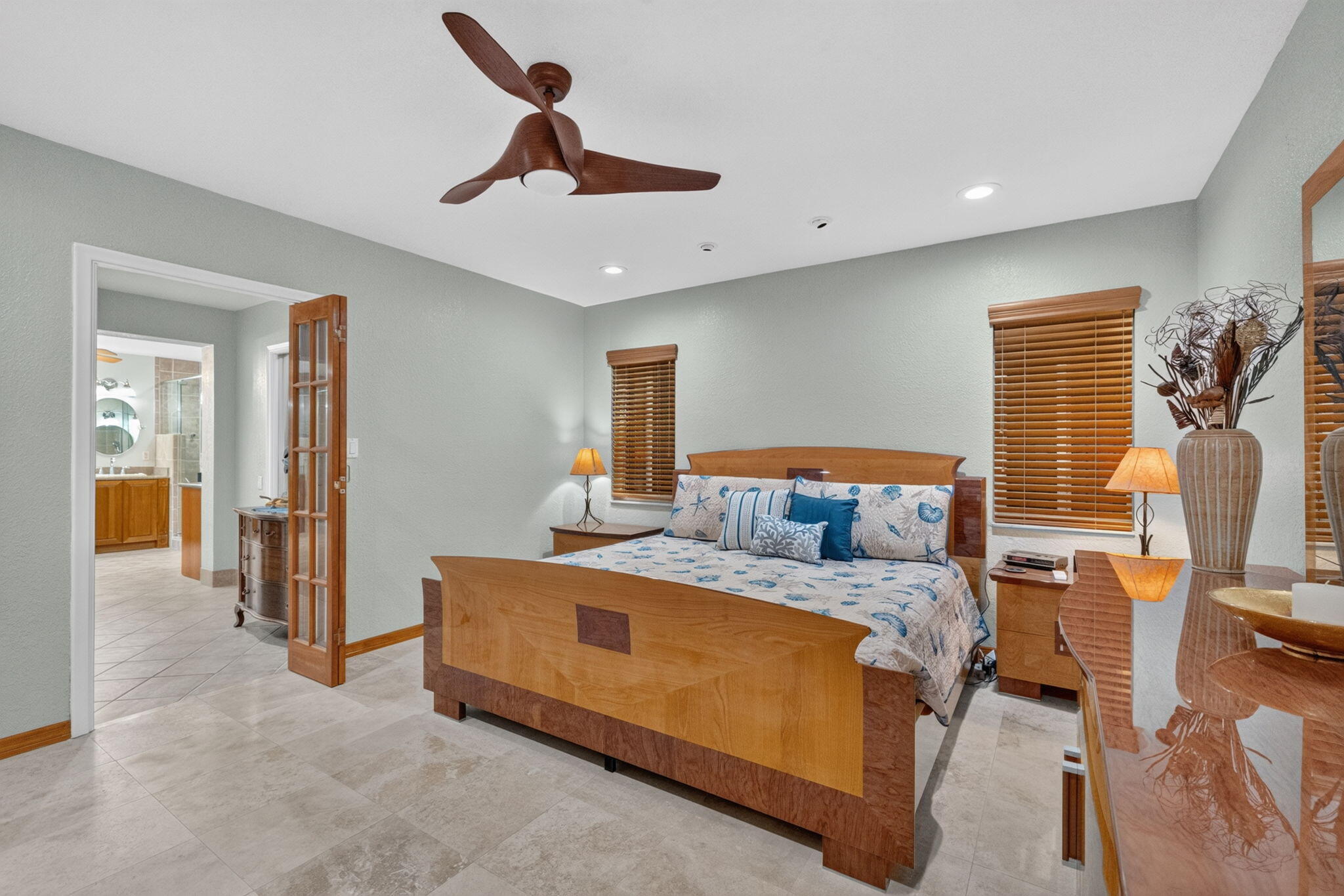 NEW ORLEANS VILLAS - Residential