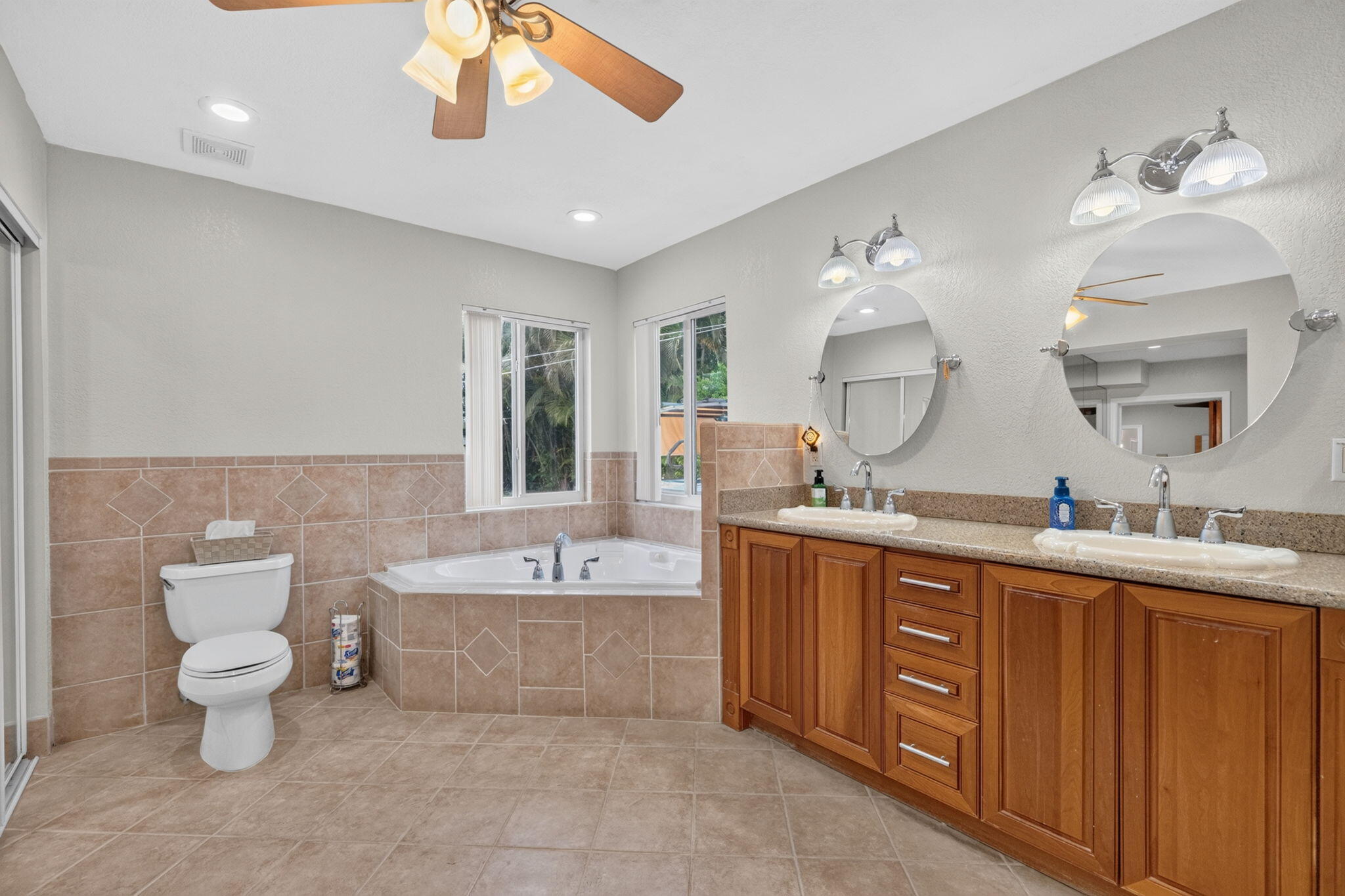NEW ORLEANS VILLAS - Residential