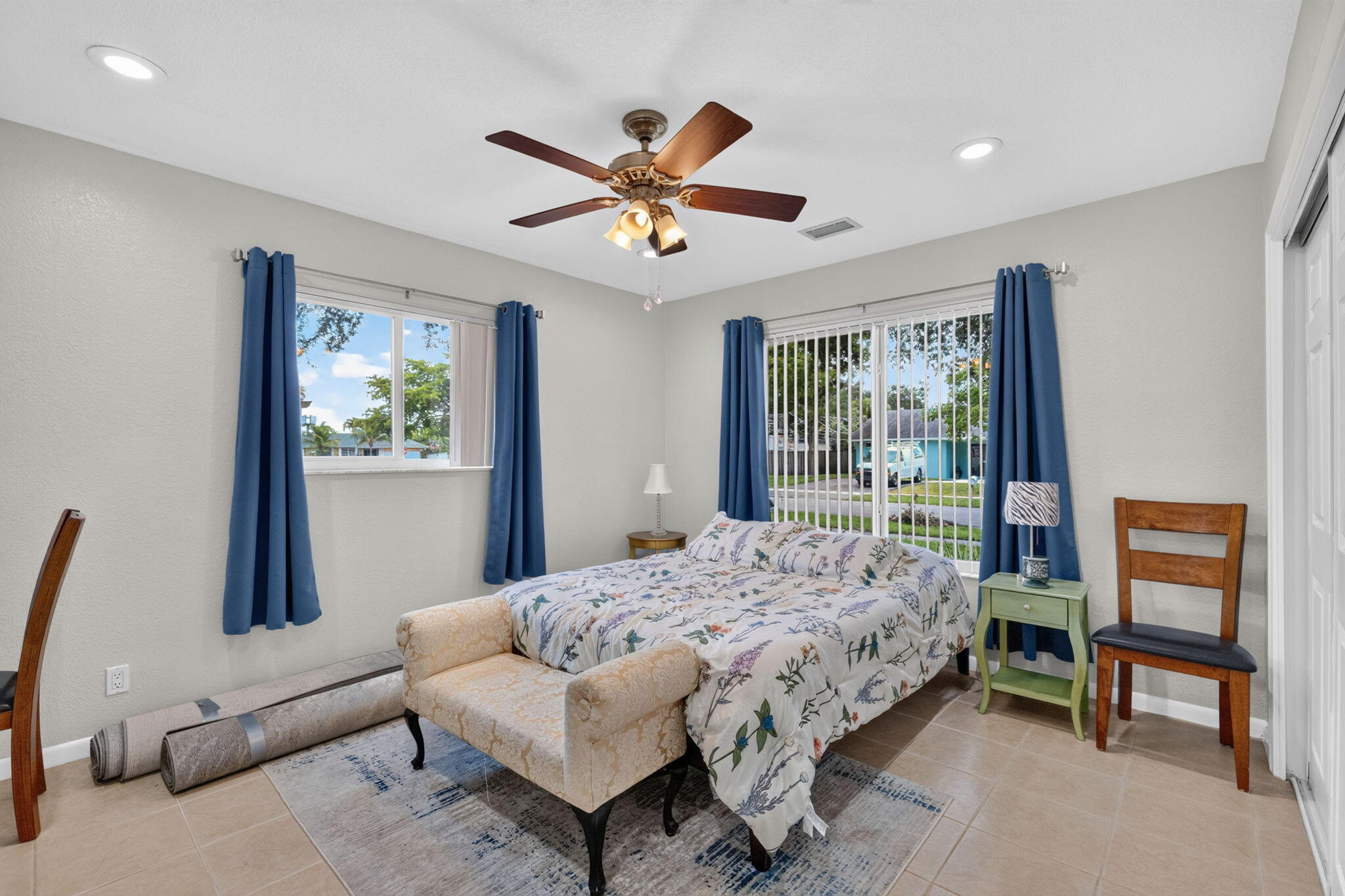 NEW ORLEANS VILLAS - Residential