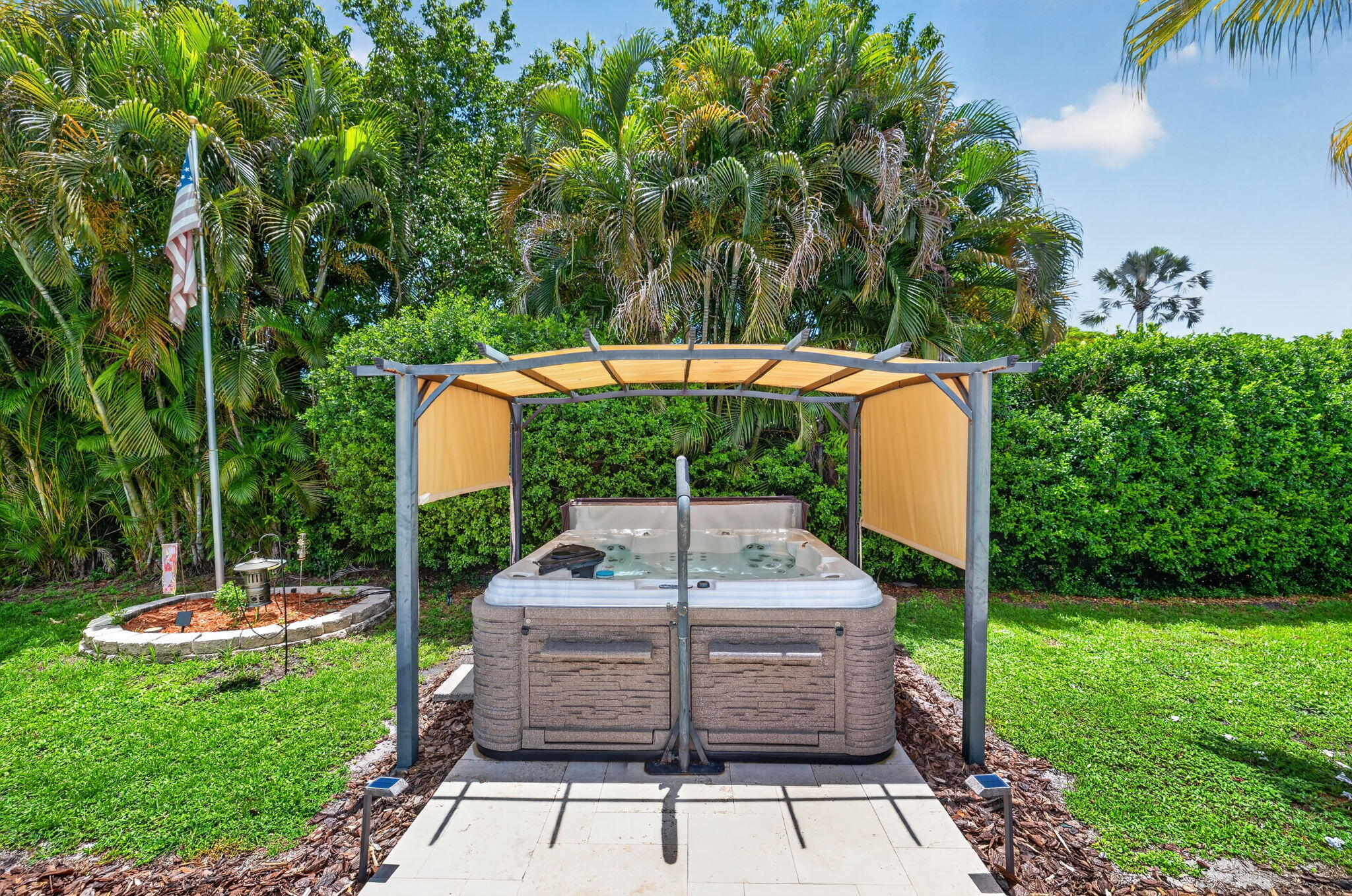 NEW ORLEANS VILLAS - Residential