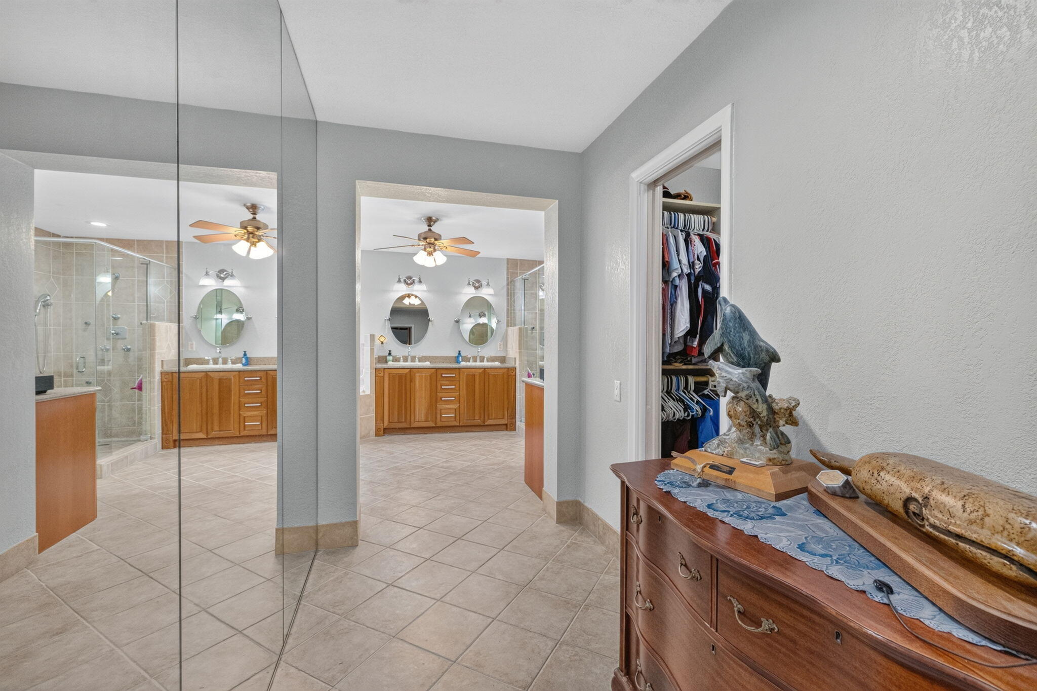 NEW ORLEANS VILLAS - Residential
